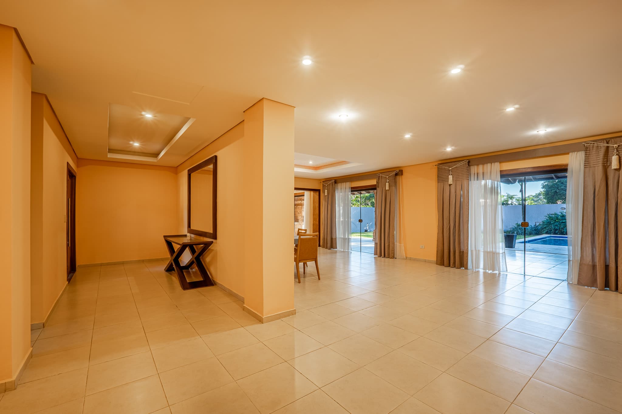Residencia de 4 dormitorios en Las Lomas — foto 5