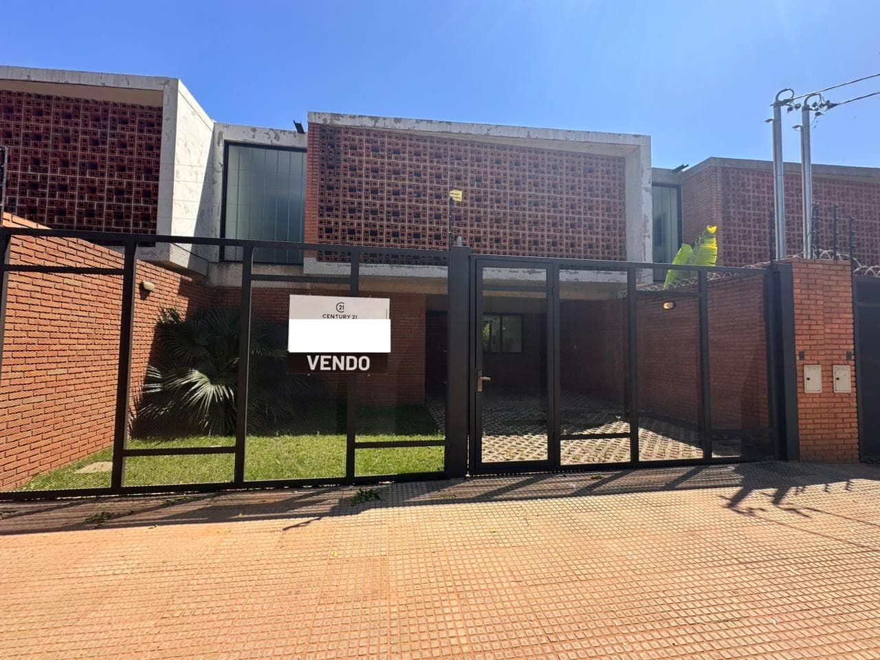 Vendo duplex de 3 dormitorios en loma merlo Luque – zona rakiura
