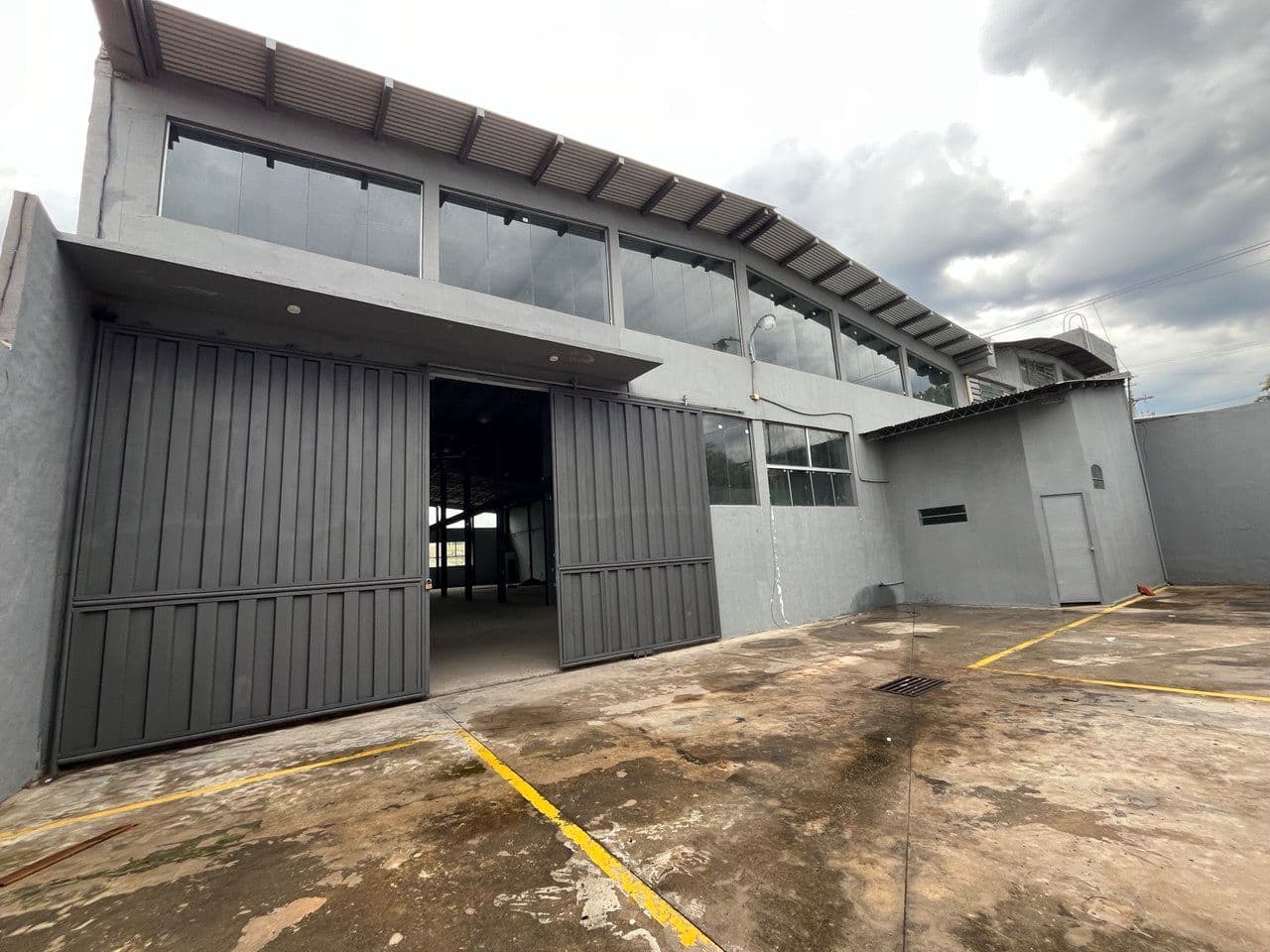 Deposito Trinidad - zona artigas — foto 2