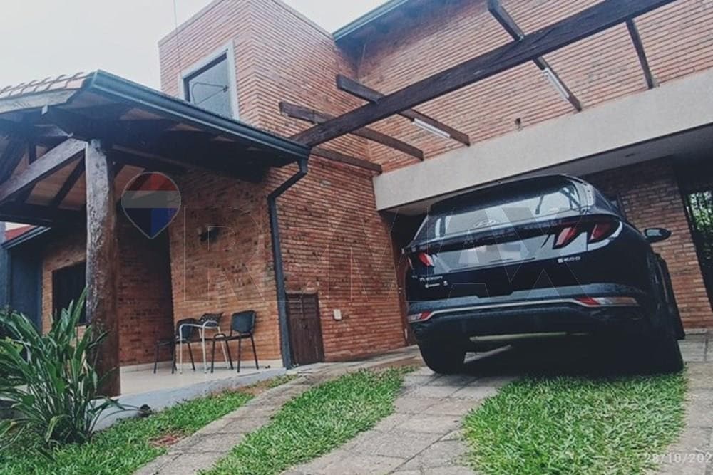 Casa - Alquiler - Lambaré, Paraguay — foto 4