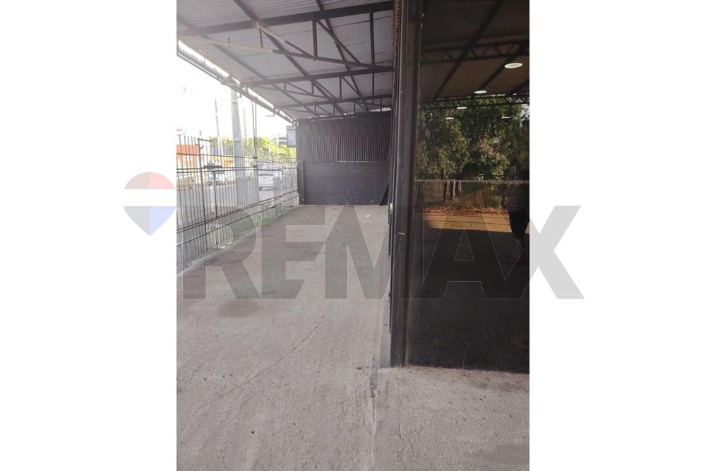 Local Comercial - Alquiler - San Lorenzo, Paraguay, foto 2