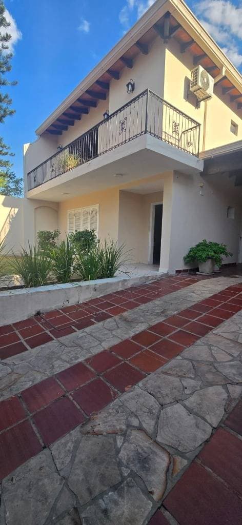 de Casa en Lambaré – Barrio Kennedy, foto 2