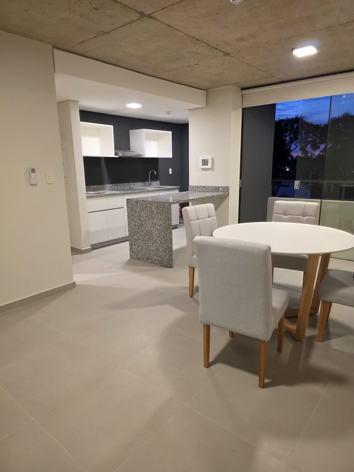 Alquilo – Departamento A Estrenar De 2 Dormitorios En Insignia 06, Zona Cit