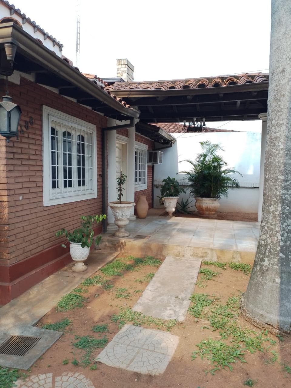 Gran oportunidad! En venta una casa en esquina! En barrio residencial, foto 3