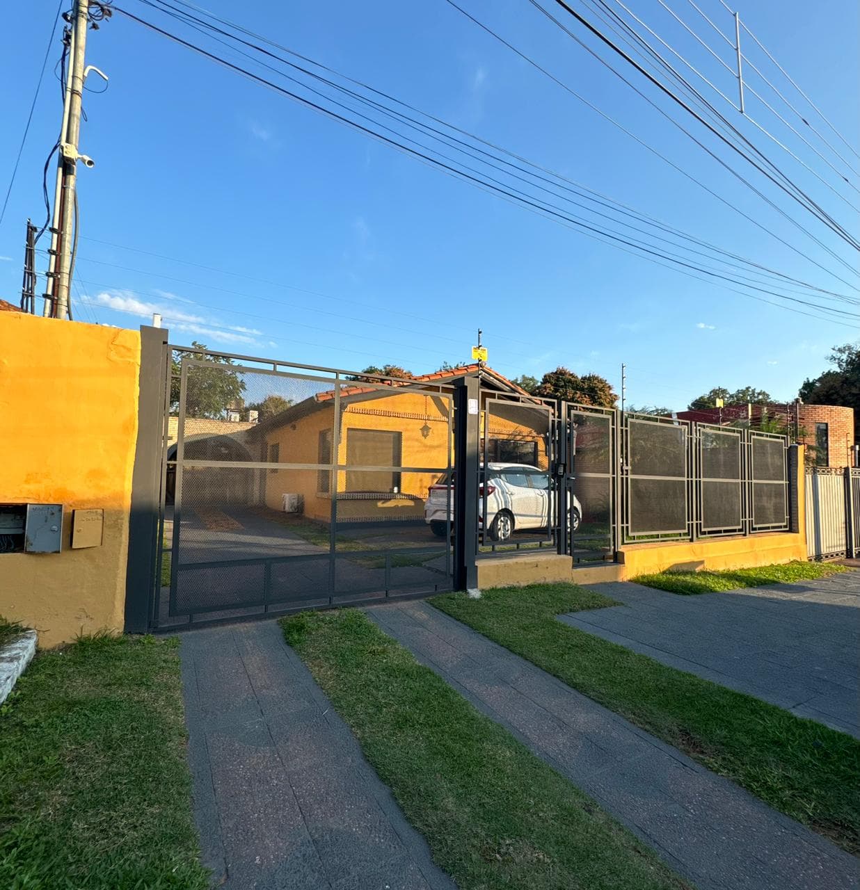 Hermosa casa con pileta en Villa Elisa, foto 2