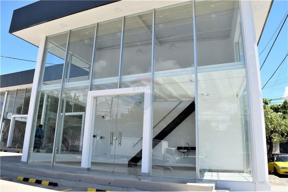 Local Comercial Semi-nuevo