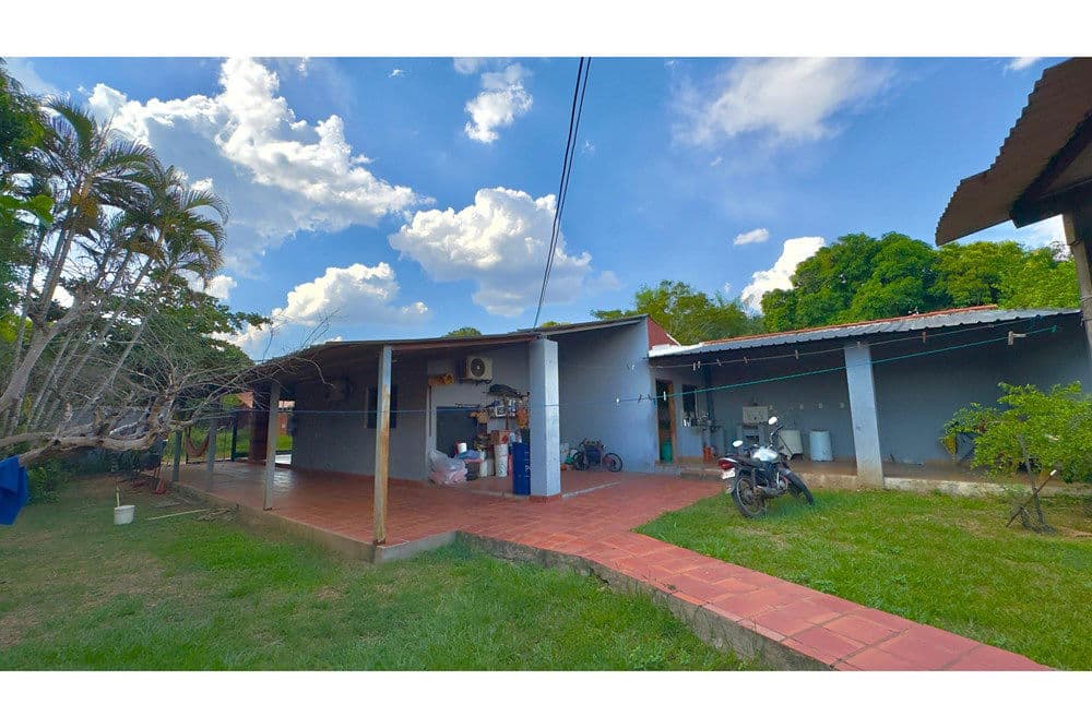 En venta casa en Luque, foto 3
