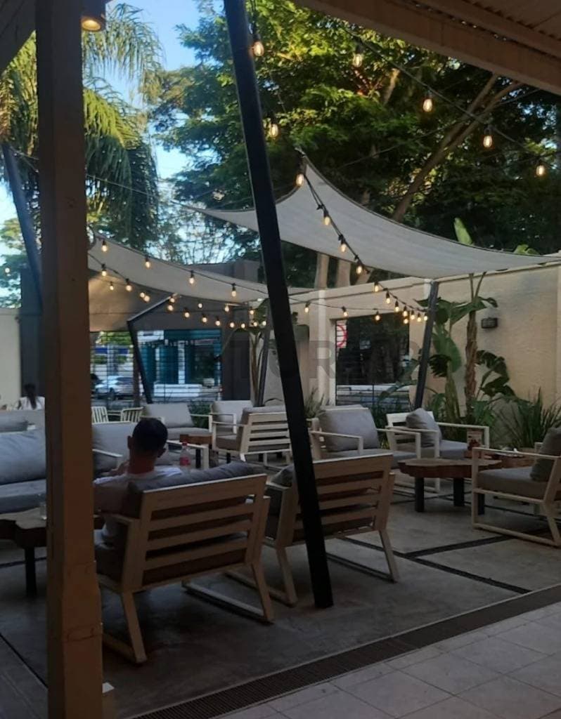 De local comercial en esquina – eje corporativo Villa Morra/Recoleta, foto 5