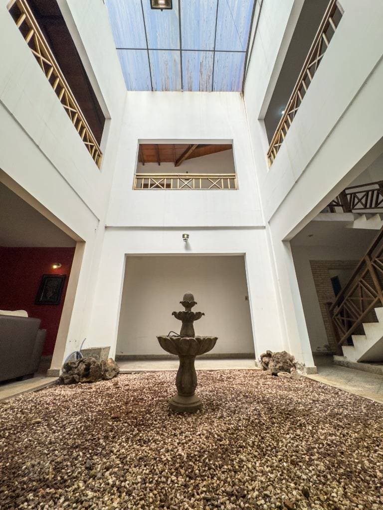 Residencia Amplia en Mariano Roque Alonso, foto 5