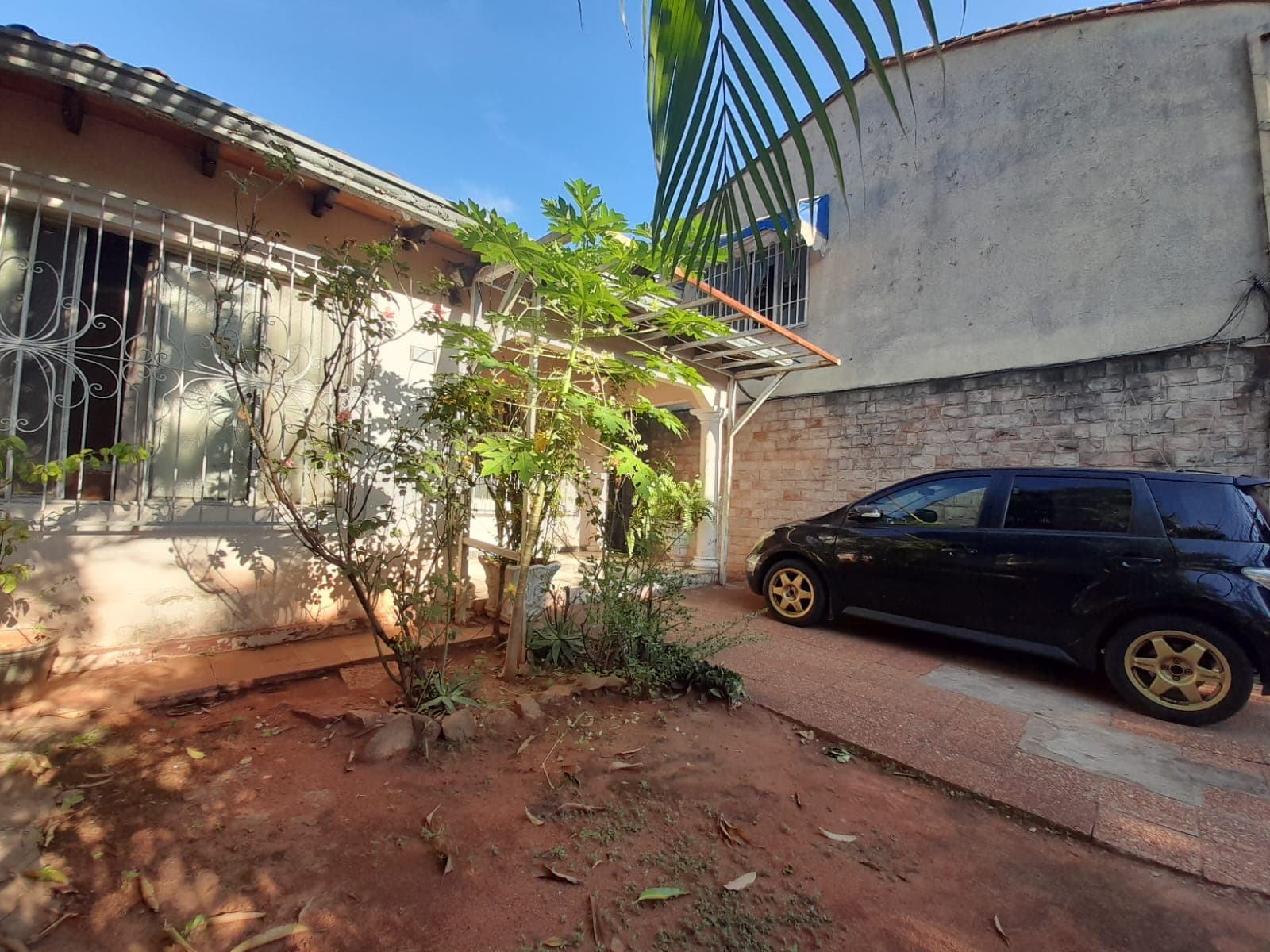 Casa Con Salón Comercial En Venta, Lambaré — foto 4