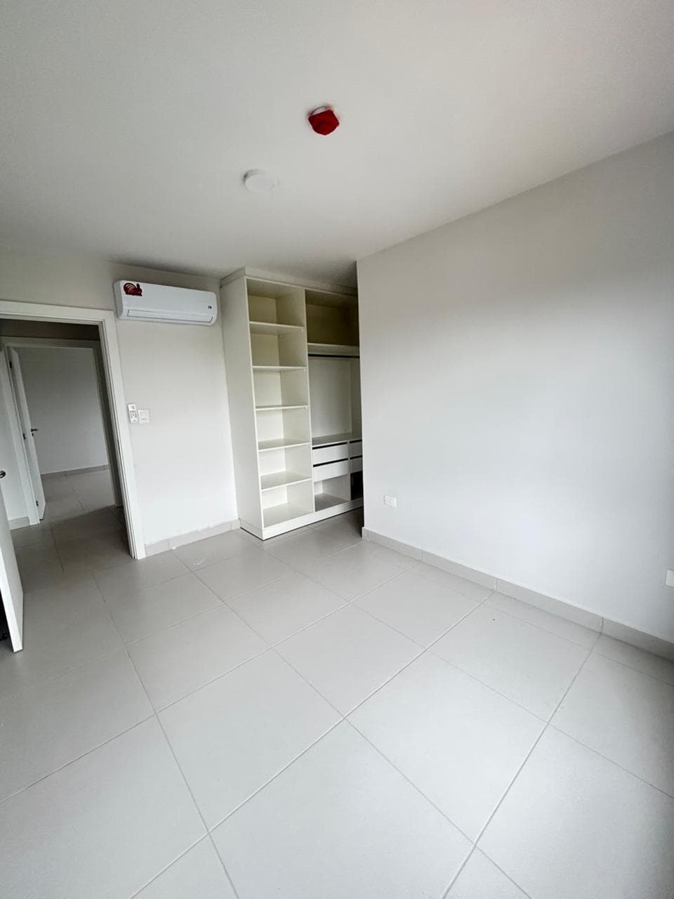 Departamento de 2 dormitorios en lambare residencial las orquideas, foto 3