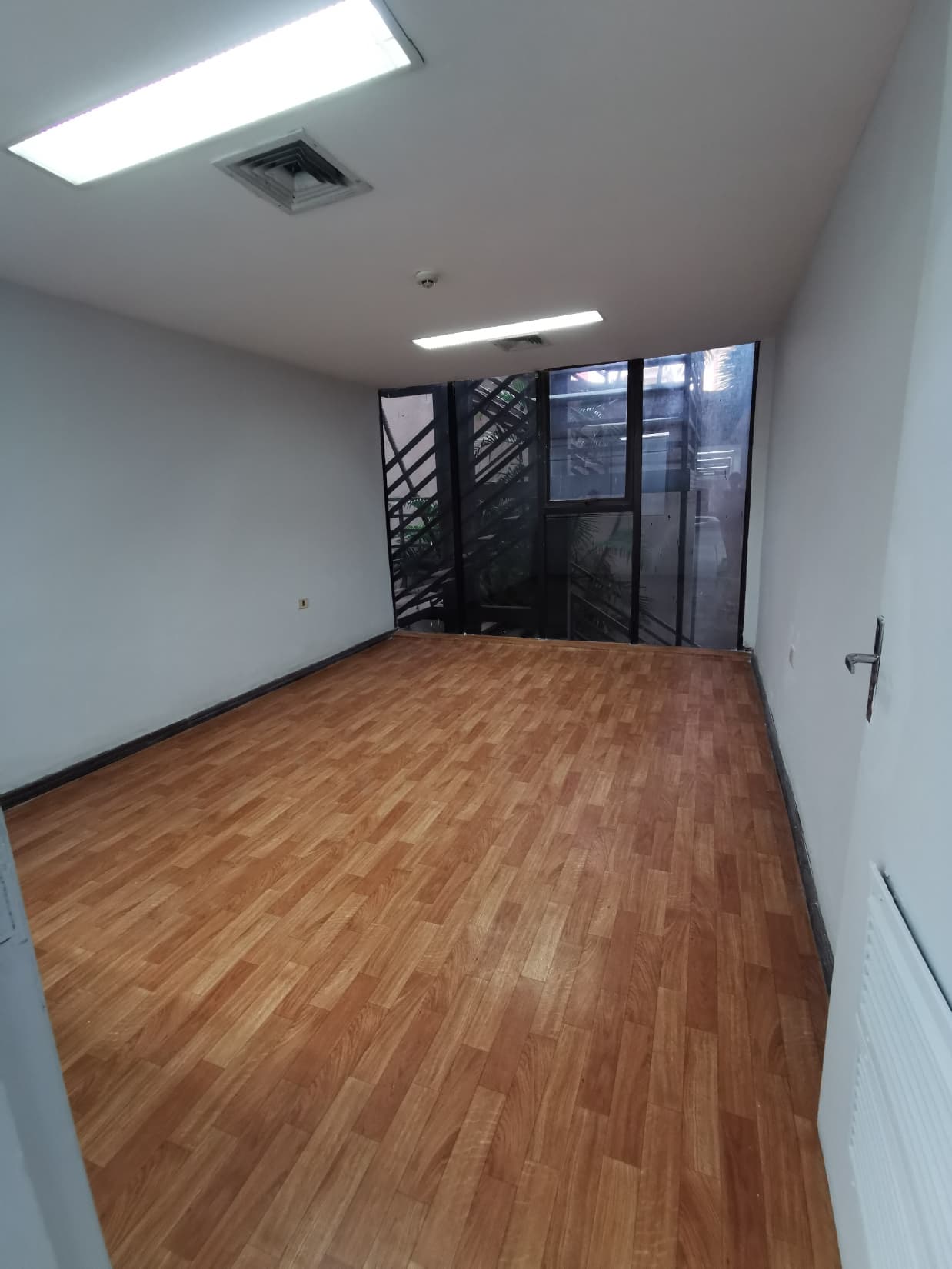 Amplias Oficinas En Edificio En El Centro De Asunción — foto 4