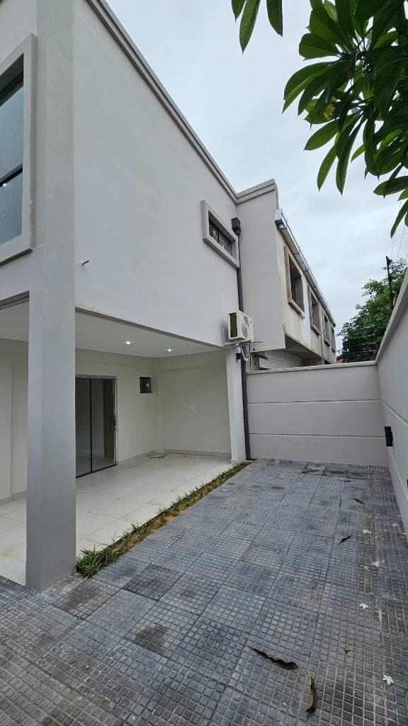 Duplex a estrenar en Villa Adela - Luque, foto 2