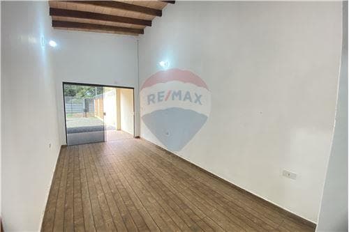 Casa en alquiler, central San Lorenzo, foto 3