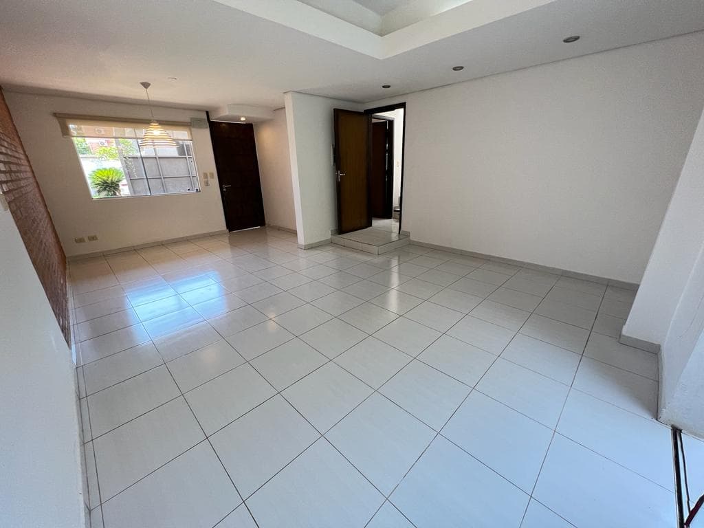 Duplex en venta en el barrio Villa Aurelia, zona Municipalidad, foto 3