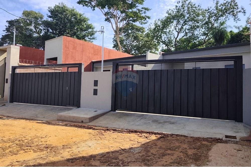 Vendo Dúplex de 3 dormitorios en Villa Elisa