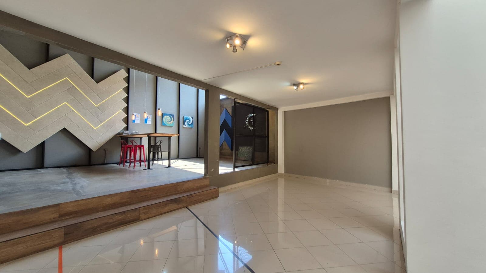 Salón Comercial Y Depósito En Fernando Norte, Sobre Avda. Laguna Grande — foto 5
