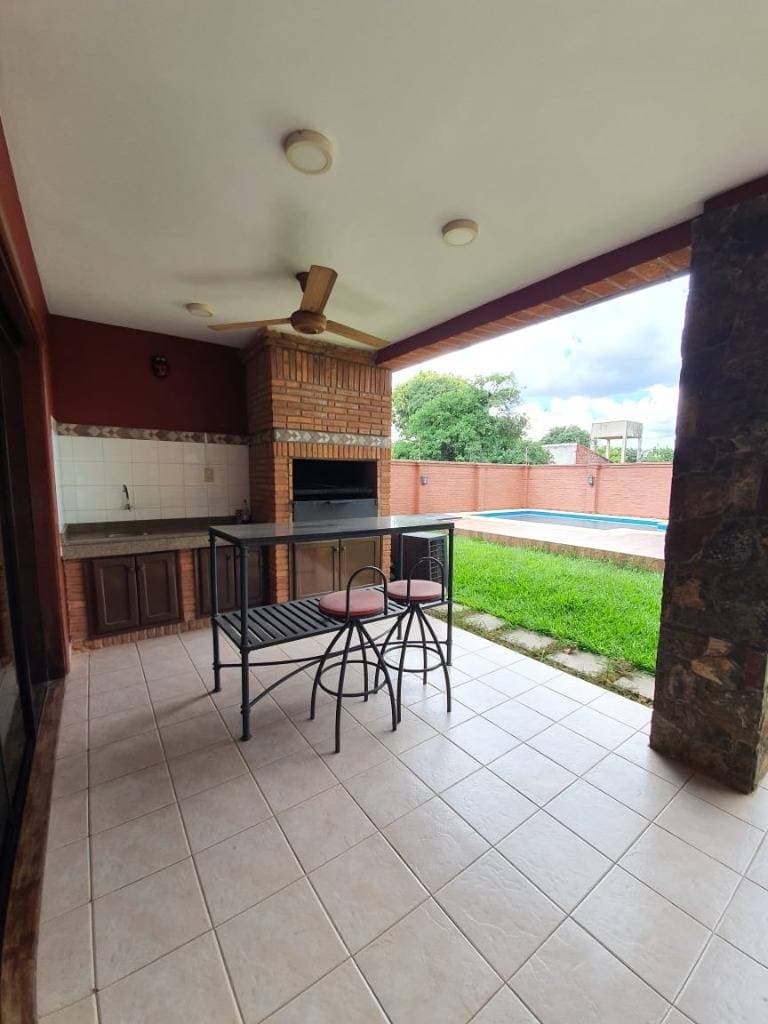 En alquiler hermosa casa en bo mcal. Estigarribia, foto 5