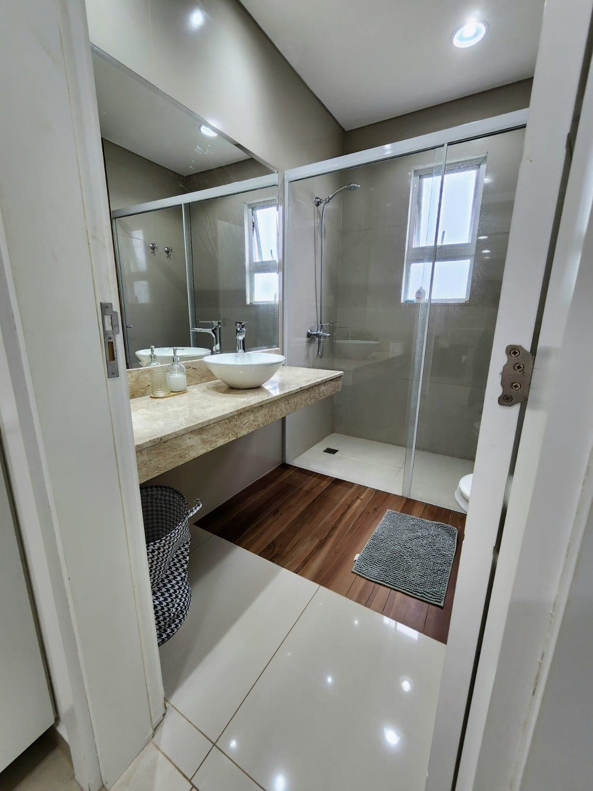 Hermosa casa con piscina en San Bernardino, foto 3