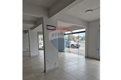 Local Comercial-Alquiler-PY Asunción Loma Pytá, foto 5