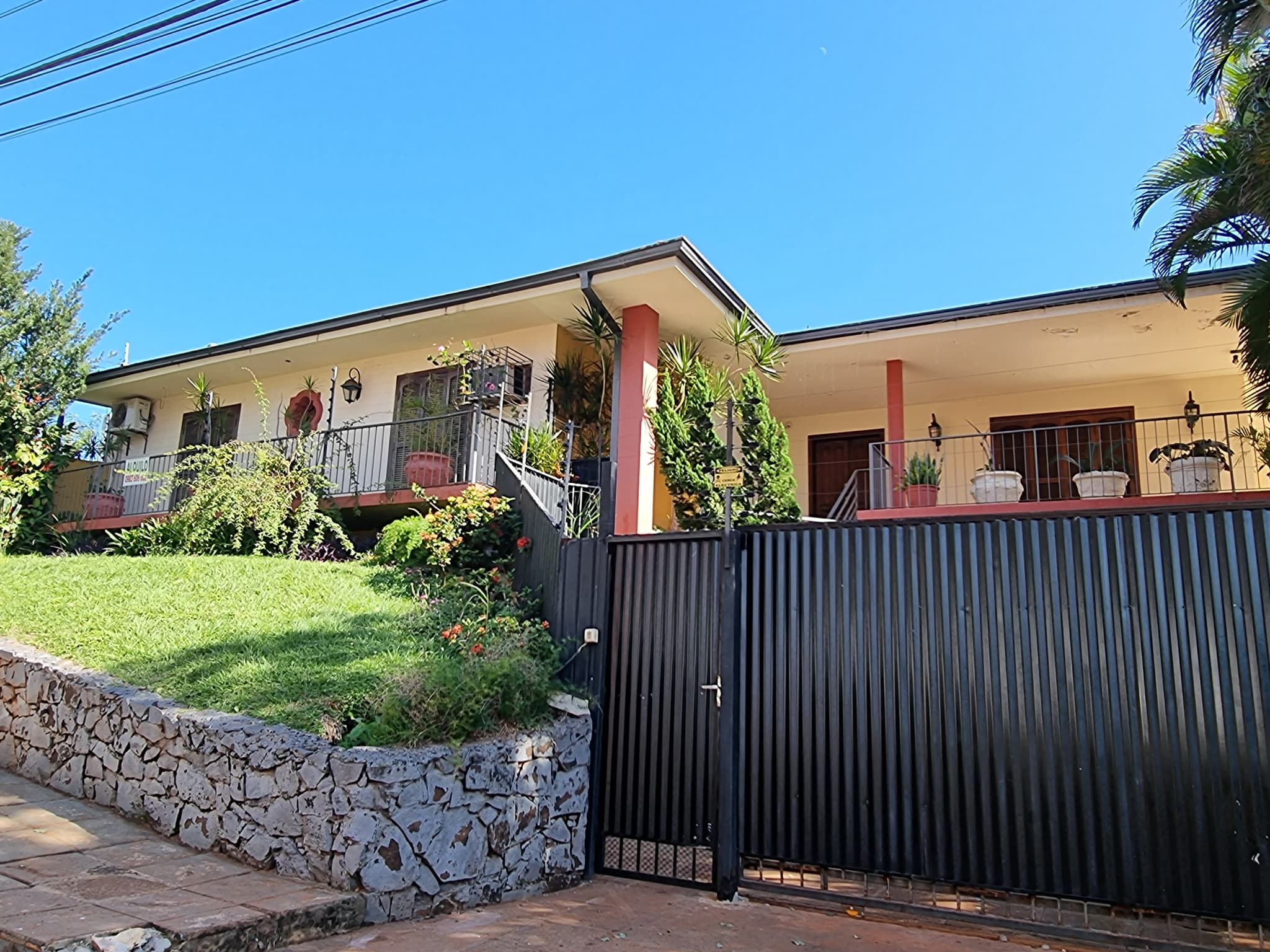 Importante residencia en barrio boqueron 2!!, foto 2