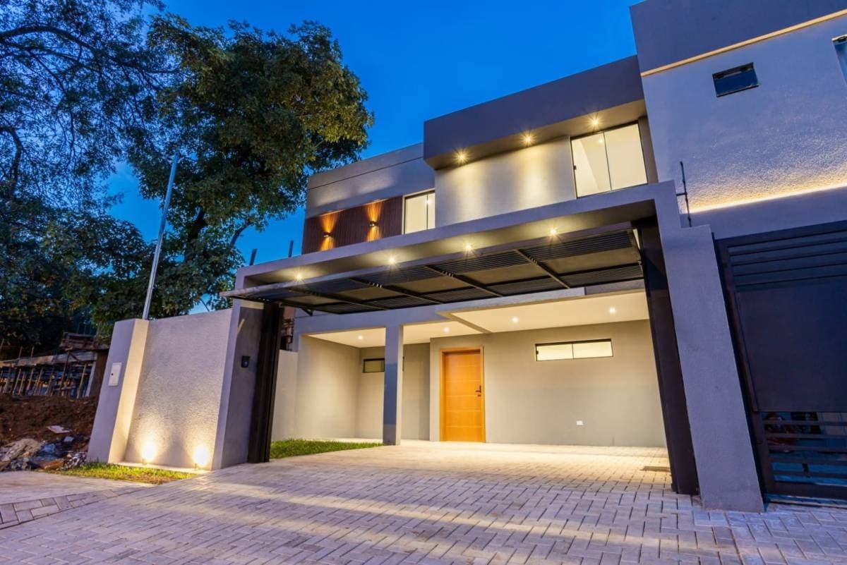 En venta duplex en Luque - jardin de oro, cerca de plaza madero