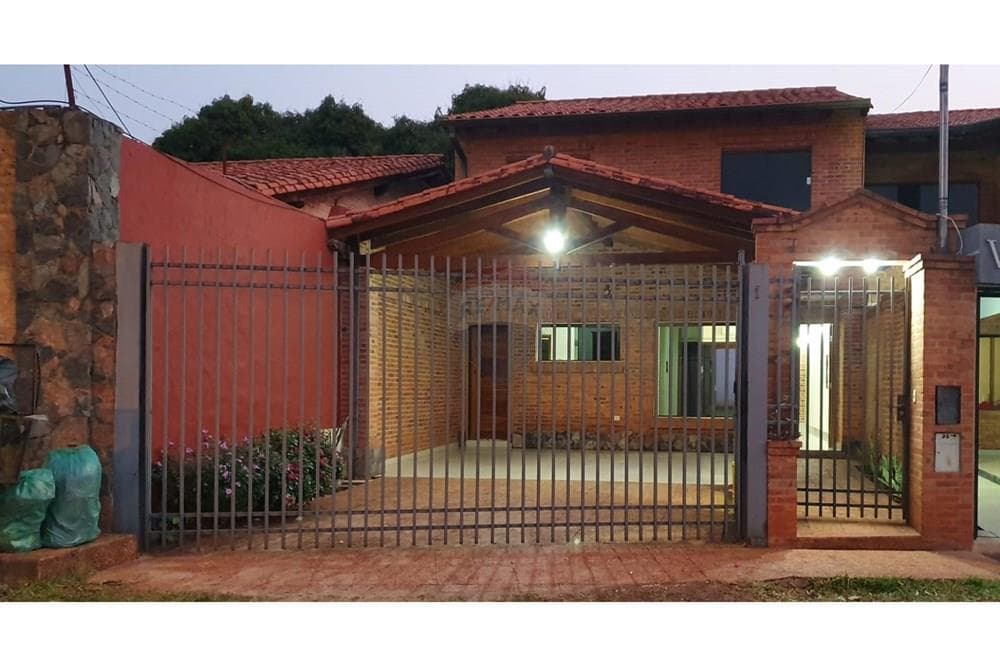 EN ALQUILER DUPLEX Fernando de la Mora zona Norte