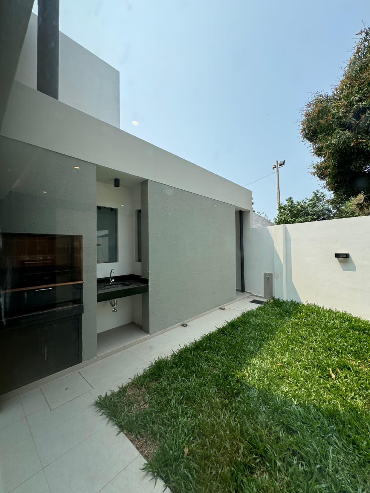 En venta duplex en Luque, foto 2