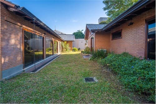Casa en Venta, Avda. del Yacht, Parques del Yacht, Lambaré, foto 3