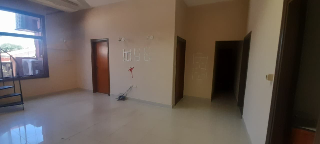 – casa para oficina en los laureles, foto 3
