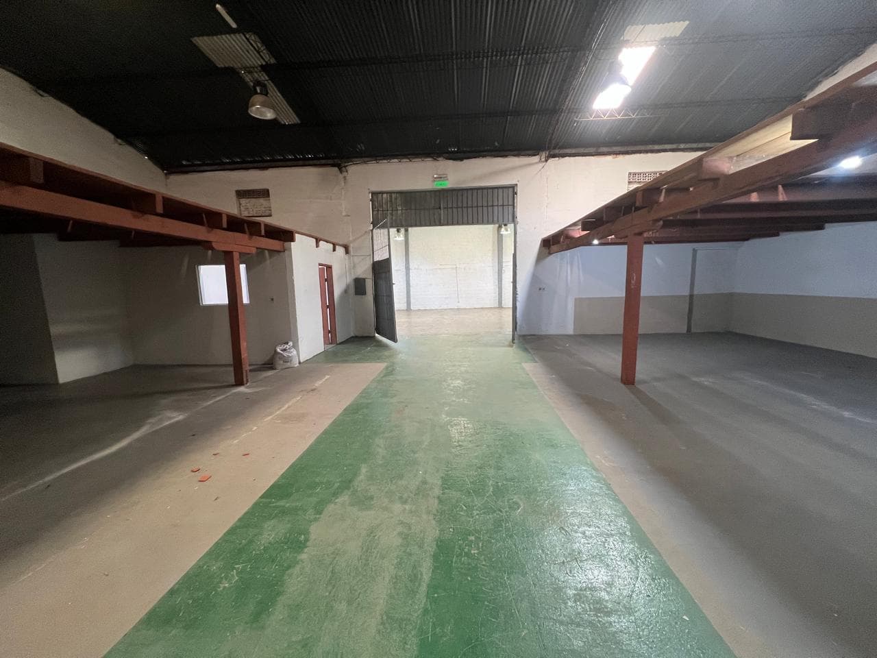 En Alquiler Depósito De 350 M2 En Fernando de la Mora Norte A395 — foto 3