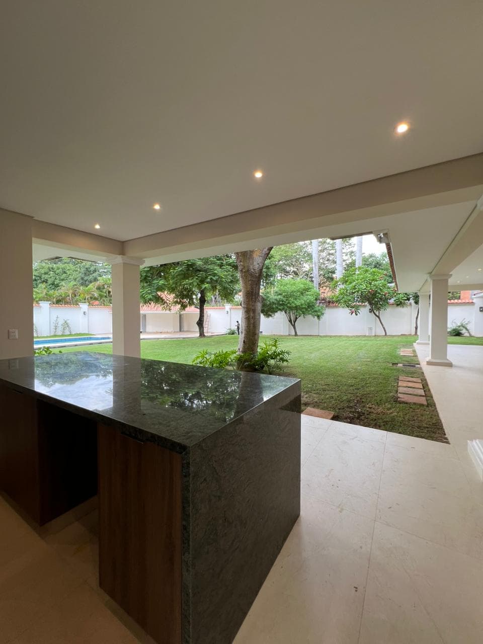 Residencia Unica en Barrio Mcal Estigarribia, foto 3
