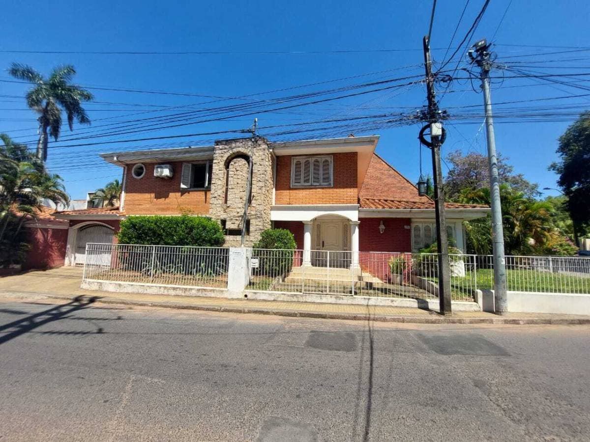 Casa en esquina - Villa Morra, foto 2
