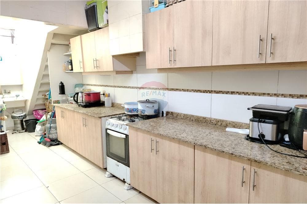 Casa venta Pinoza sobre General Santos, foto 5
