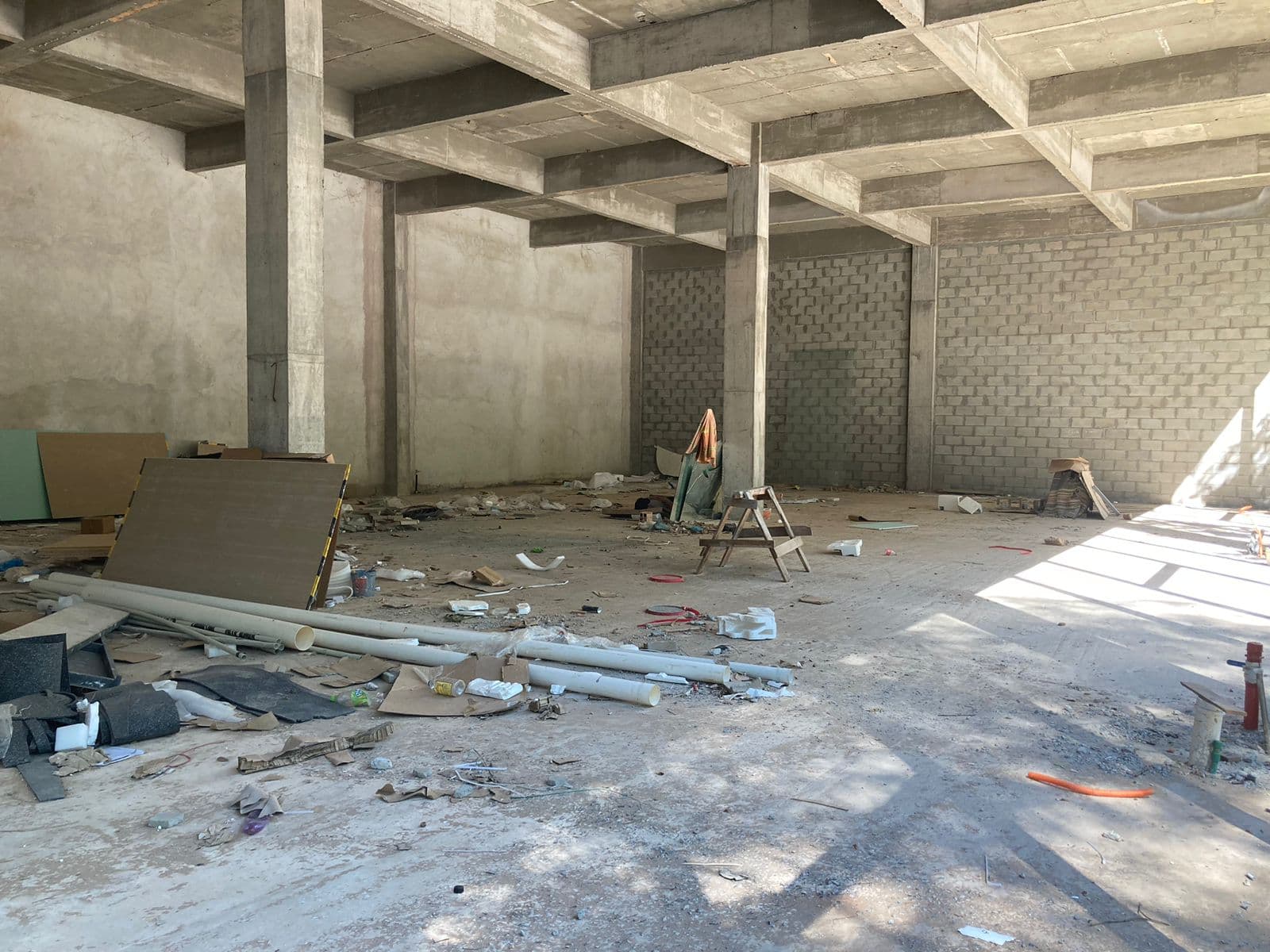 Salón comercial en uno de los paseos más importantes. Zona av. San martin, foto 2