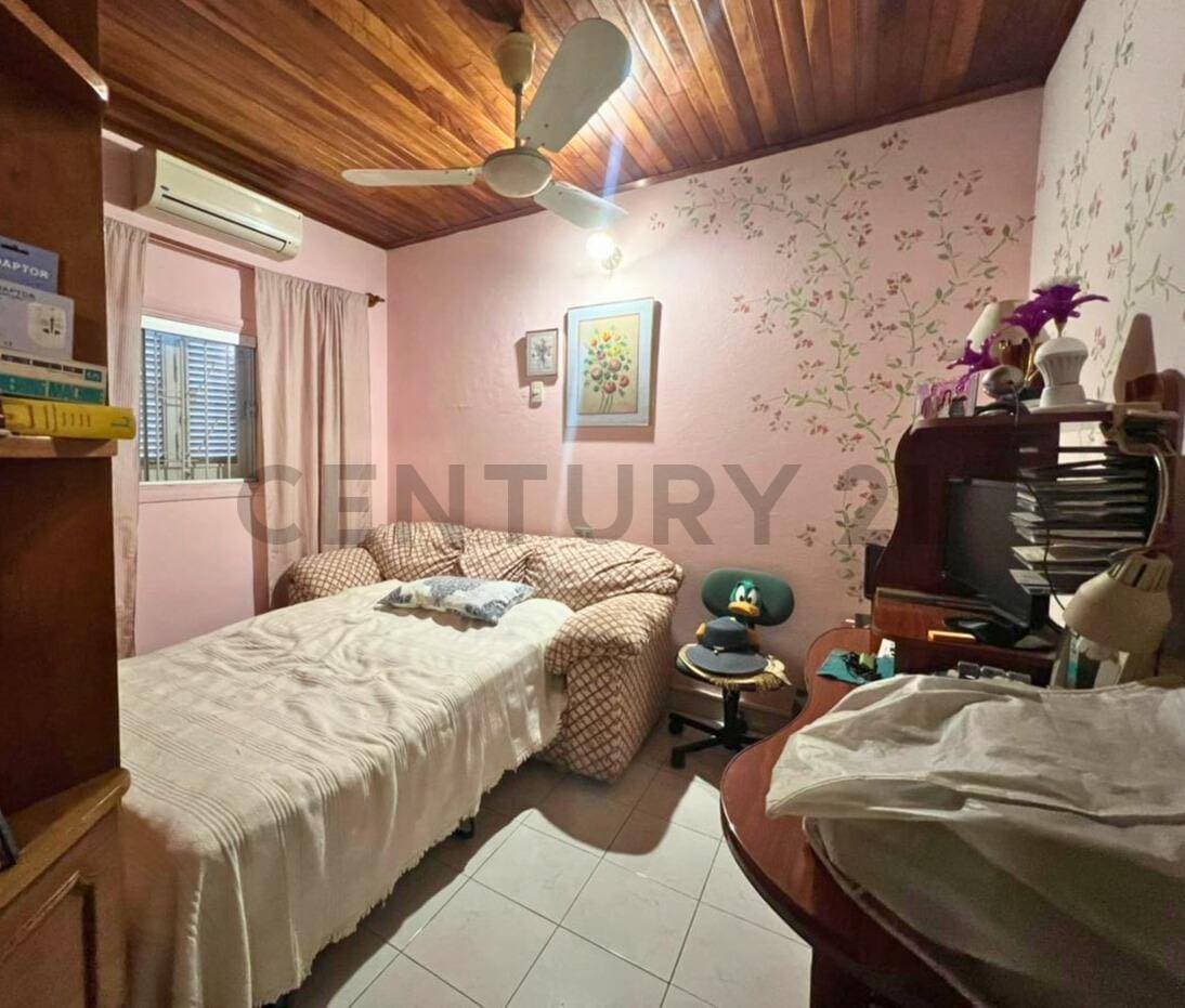 Hermosa casa en venta en el Barrio Mburucuyá - Asunción, foto 4