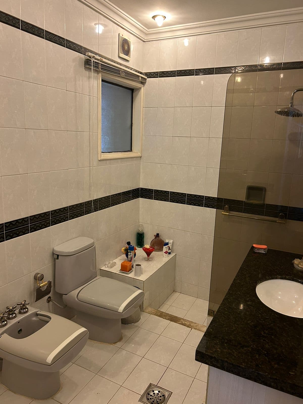 De Casa Barrio Mcal Lopez, a una cuadra de la quinta del Colegio San Jose, foto 3