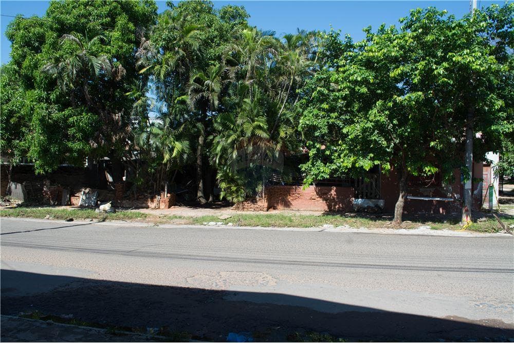 Oferta en Herrera terreno en esquina