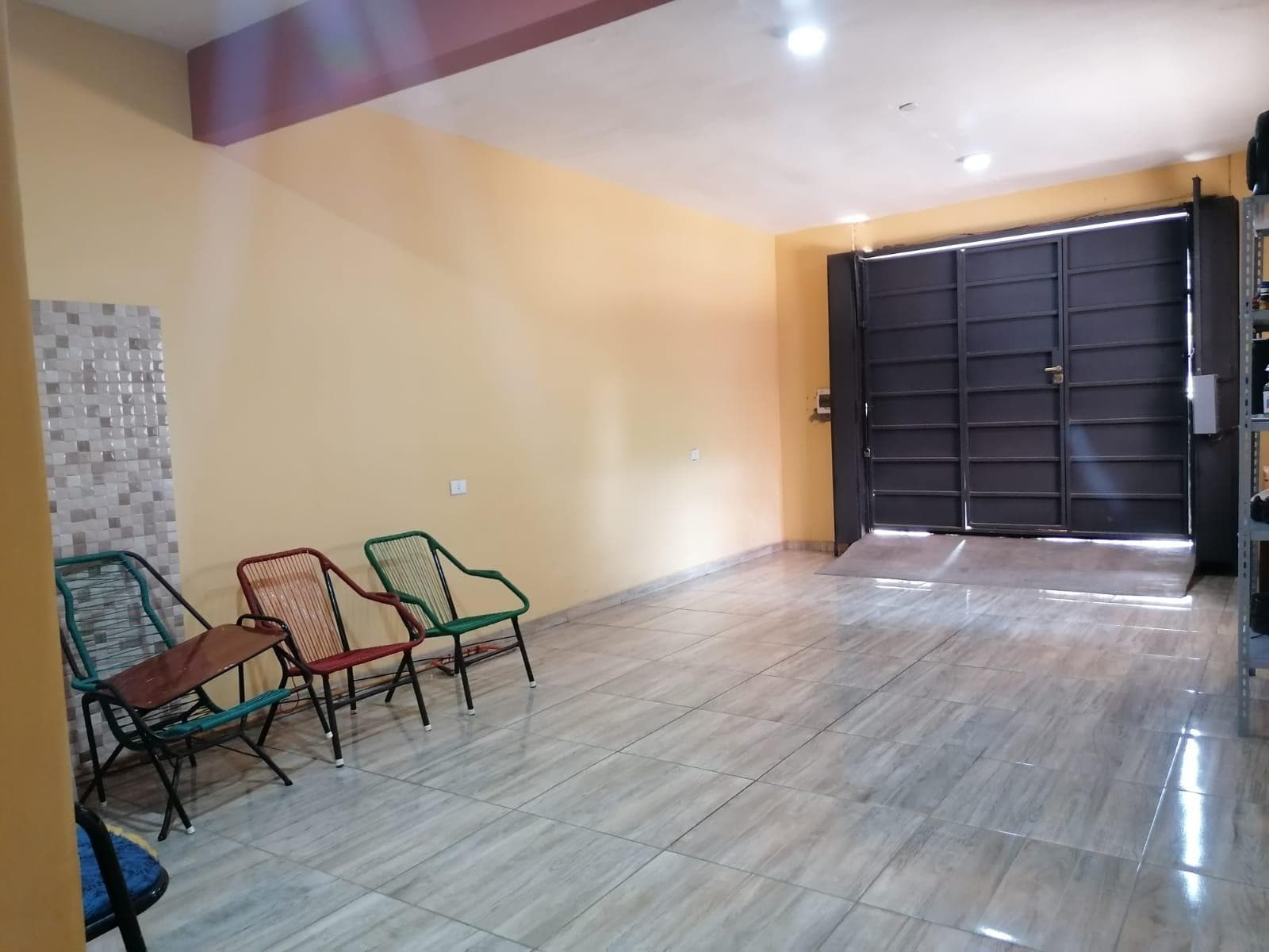 Casa De Dos Plantas En Fernando de la Mora Zona Sur, foto 4