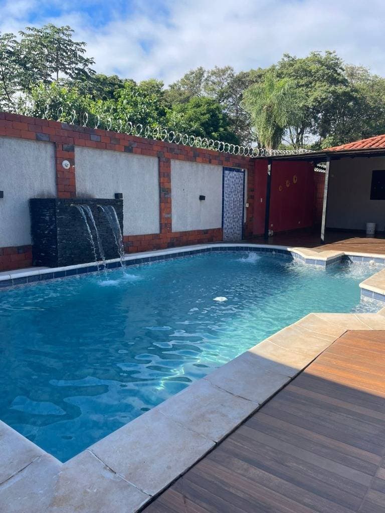 Casa con Piscina en Venta – Capiatá, Ruta 2 zona Piro'y, foto 5