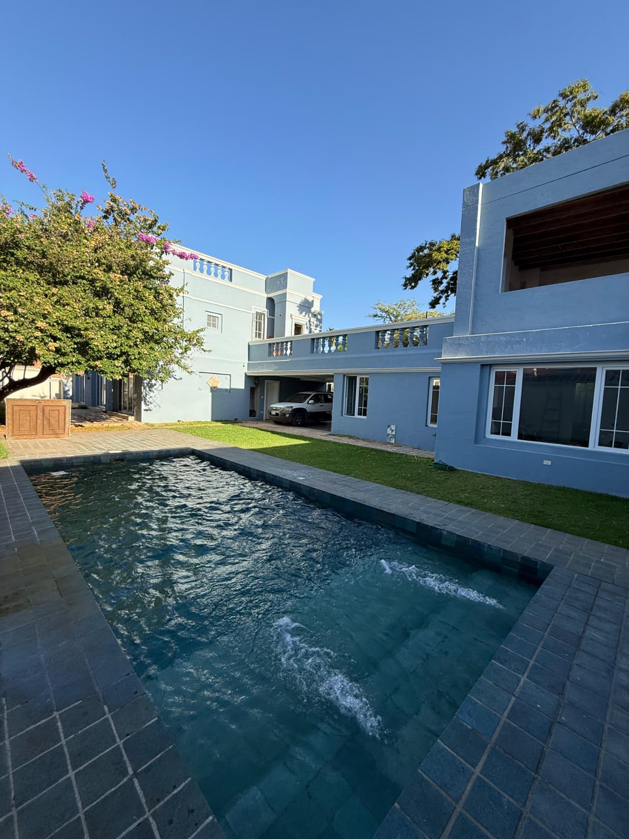 Exclusiva residencia en alquiler zona Carmelitas - 4500 usd