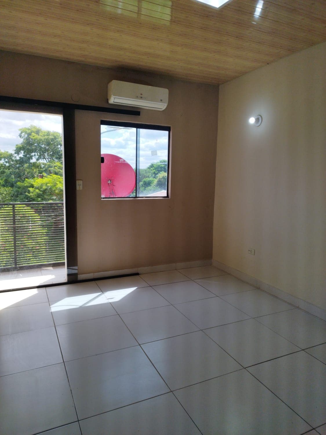 Departamento de 3 dormitorios en Villa Elisa, foto 1