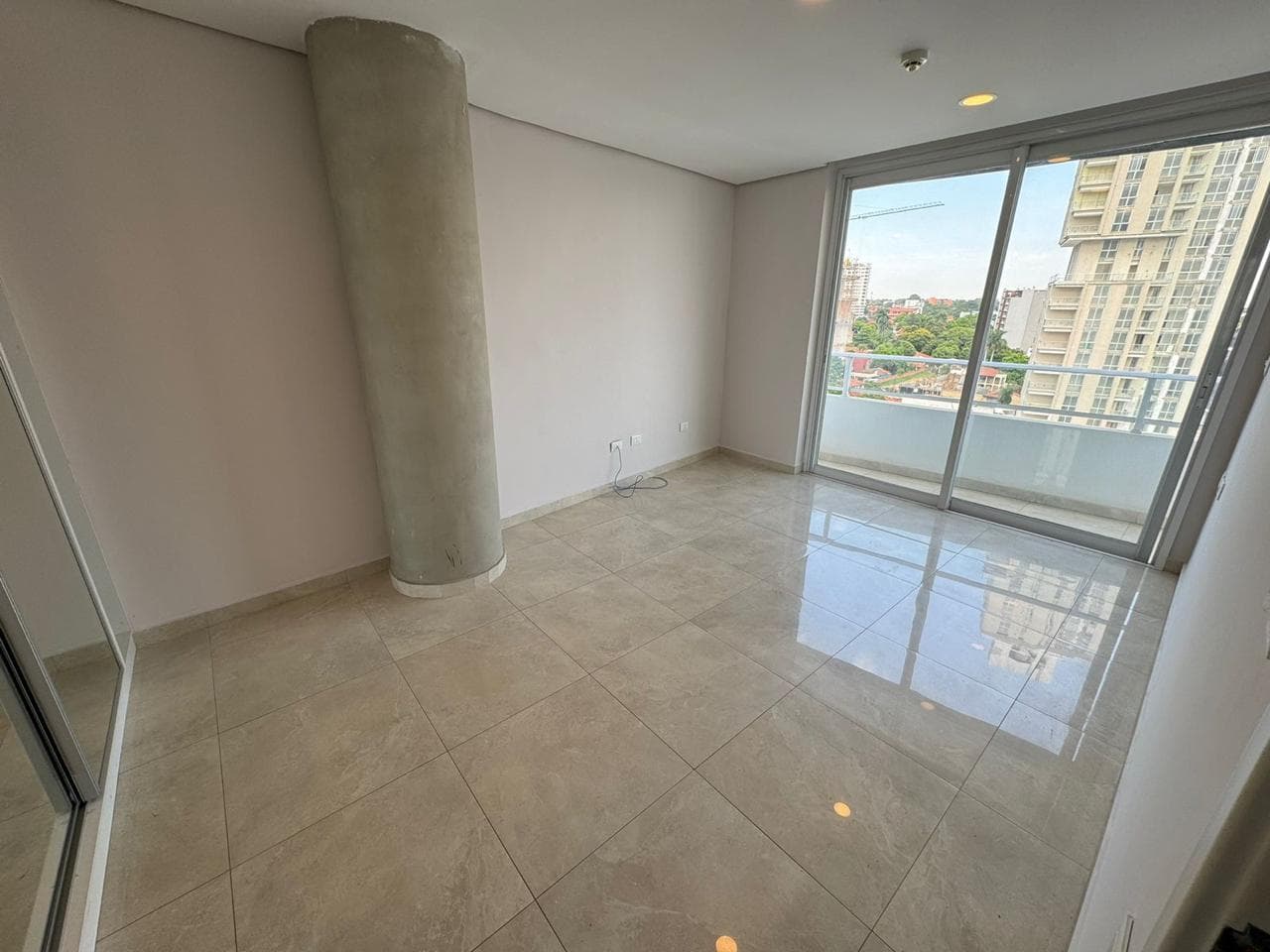 Depto de 2 dormitorios sin muebles sobre santa teresa — foto 3