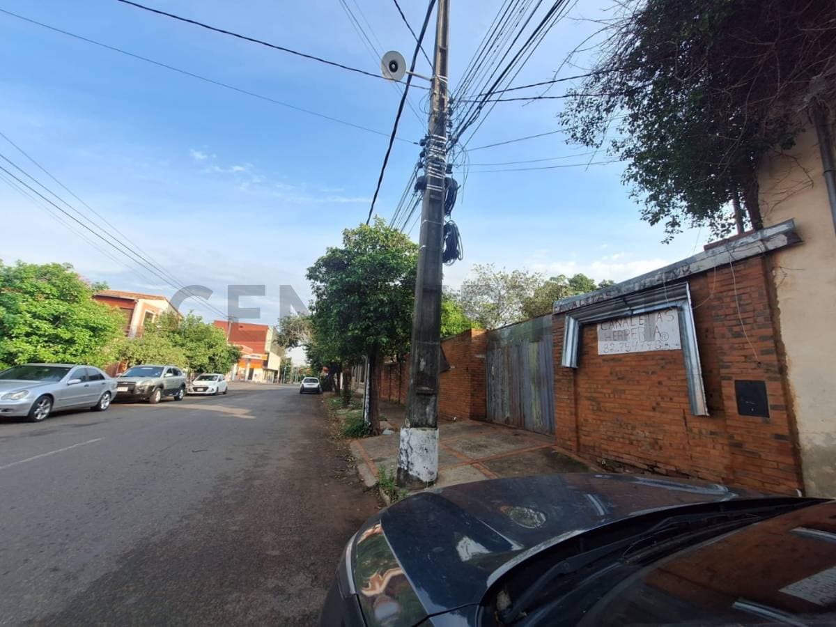 en esquina en Barrio Hipodromo Pilar y Lapacho , Hipódromo, Asunción, foto 3
