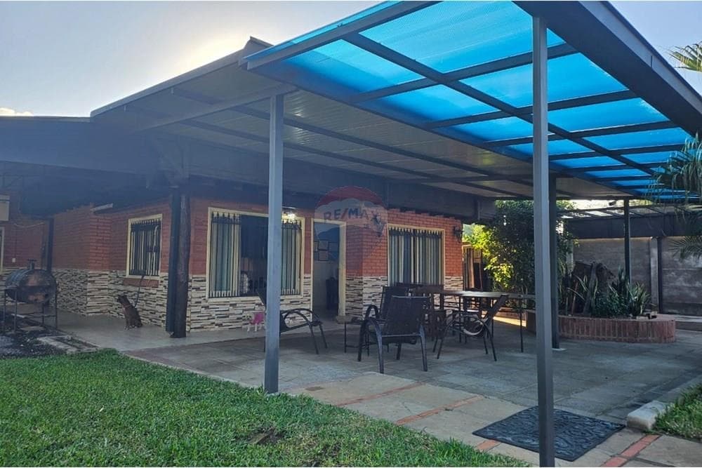 Casa en venta - Mariano Roque Alonso, foto 2