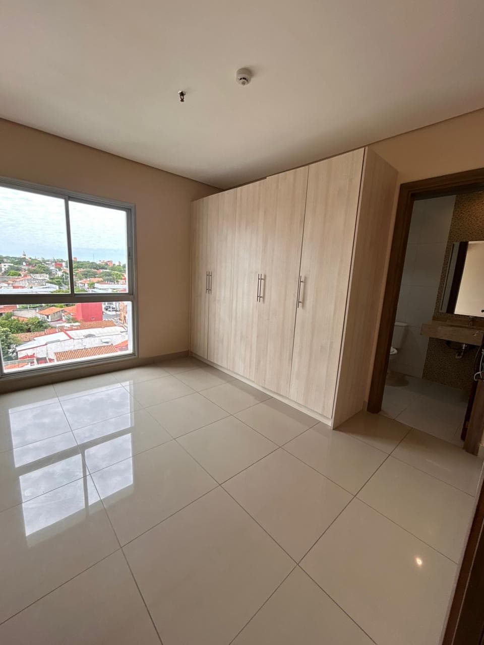 En venta departamento de 3 habitaciones en el centro de Asunción, foto 4