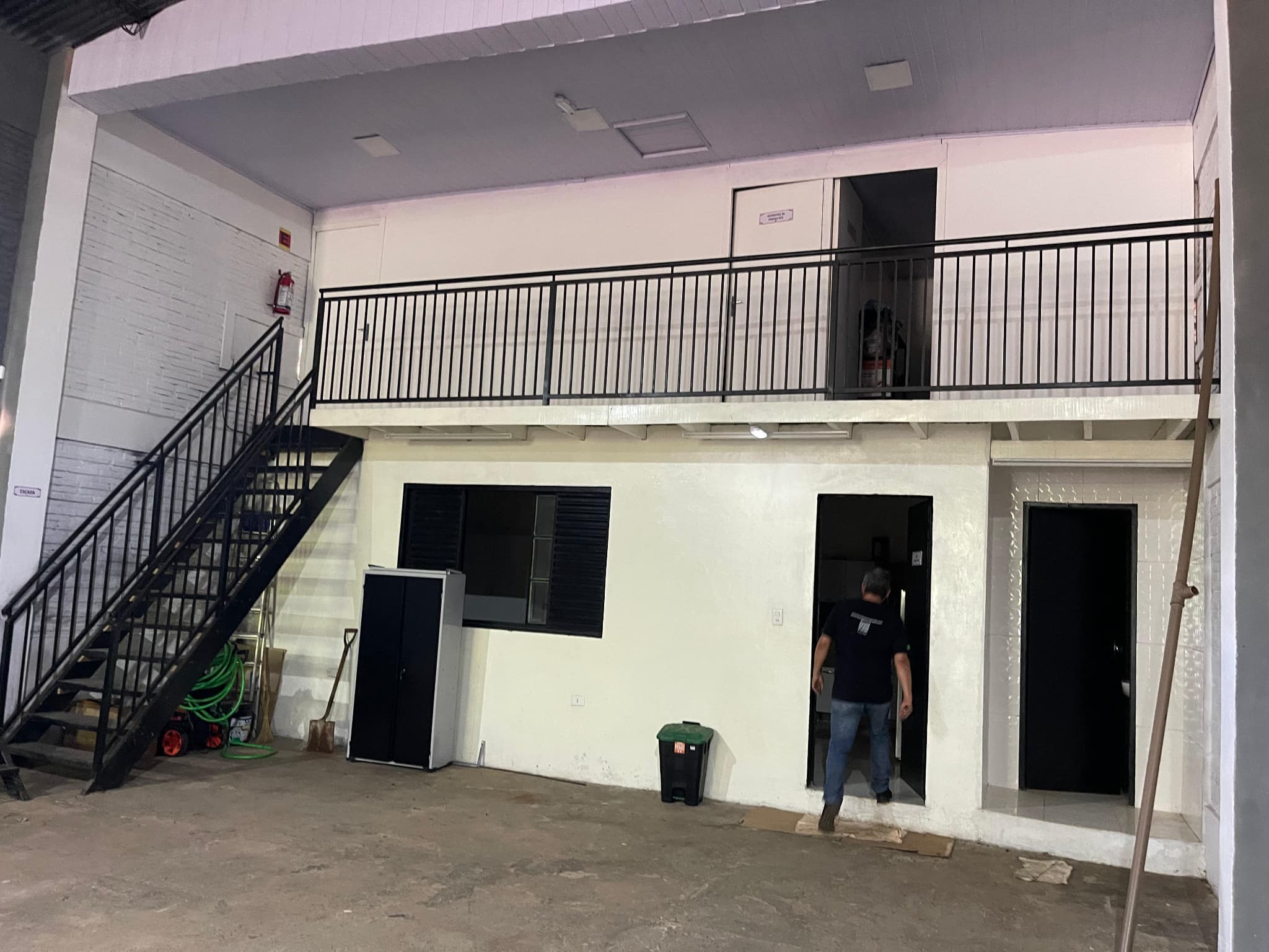 deposito con oficina y terreno en venta — foto 5