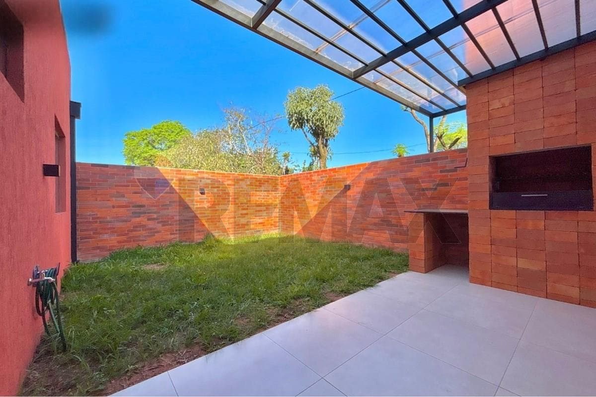 Casa en venta miraflores Luque, foto 3