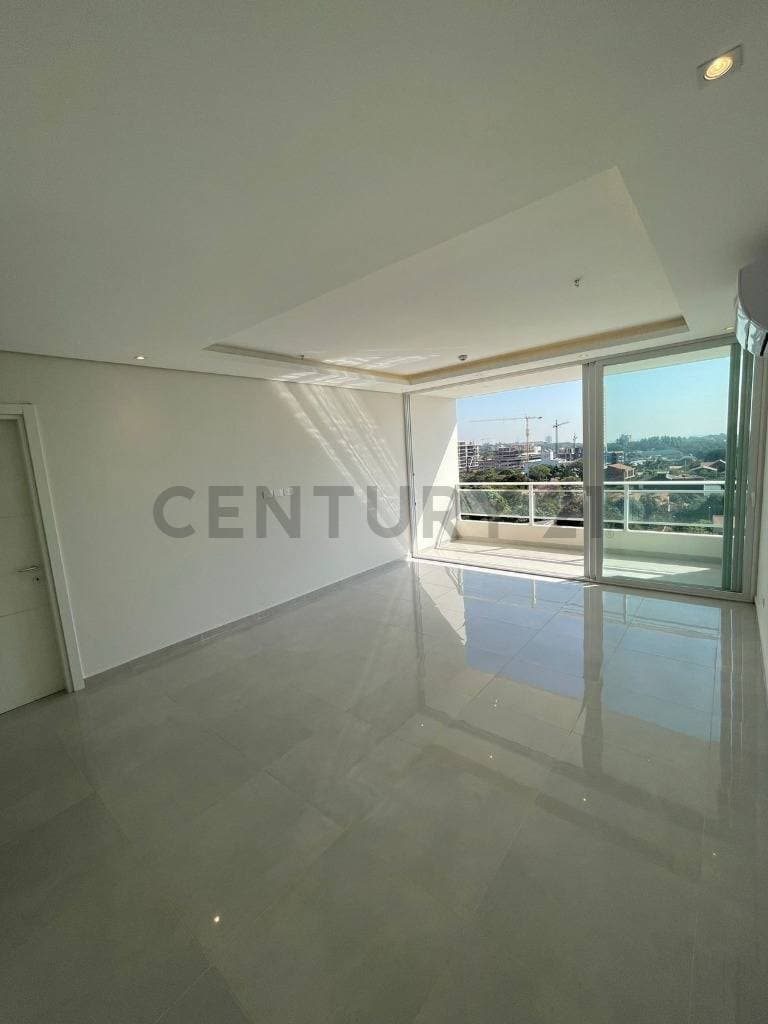 Vendo penthouse elite one barrio mburucuya