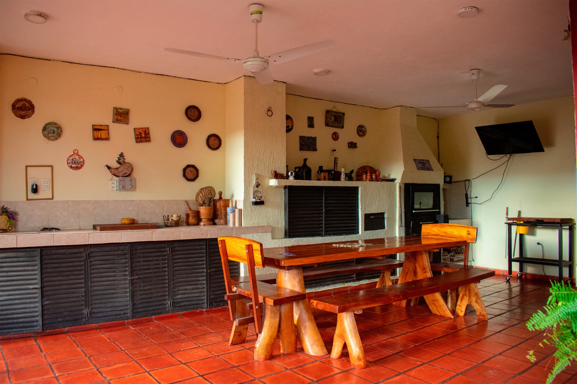 Hermosa residencia en venta zona lambare - mbachio, foto 3